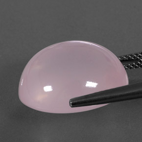 17.74カラットの天然バブルガムピンクローズクォーツ（17.2×14.9 mm・透明）