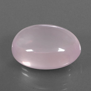 22.01カラットの天然ピンクローズクォーツ（19.8×15.2 mm・透明）