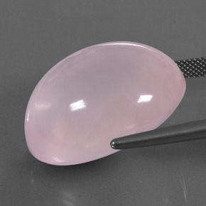 57.78カラットの天然ピンクローズクォーツ（26.3×20.8 mm・透明）