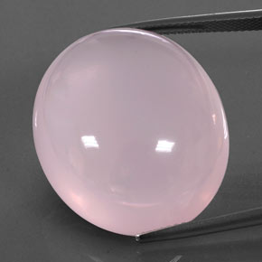 50.20カラットの天然ピンクローズクォーツ（26.1×22.7 mm・透明）