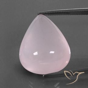31.11カラットの天然バブルガムピンクローズクォーツ（24.3×18.6 mm・透明）