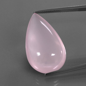 30.86カラットの天然ピンクローズクォーツ（28.4×17 mm・透明）