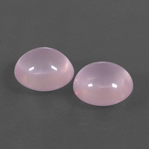 21.50カラットの天然ピンクローズクォーツ（14.3×12.9 mm・透明）
