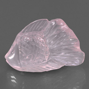 22.25カラットの天然ピンクローズクォーツ（27.4×18.3 mm・透明）