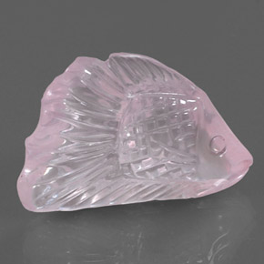 22.25カラットの天然ピンクローズクォーツ（27.4×18.3 mm・透明）
