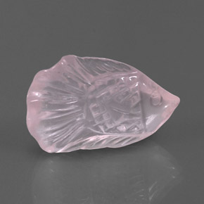 10.90カラットの天然ピンクローズクォーツ（22.4×15 mm・透明）
