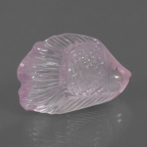 30.01カラットの天然バブルガムピンクローズクォーツ（29.7×19.2 mm・透明）