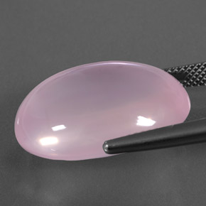 24.40カラットの天然薄いチェリーピンクローズクォーツ（21.9×16.3 mm・透明）