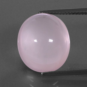 15.13カラットの天然ピンクローズクォーツ（16.5×14.2 mm・透明）