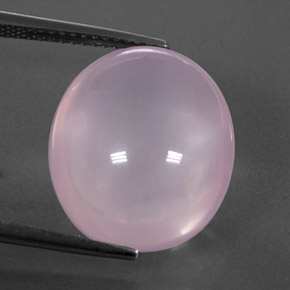 14.76カラットの天然ライトピンクローズクォーツ（16.9×14.5 mm・透明）
