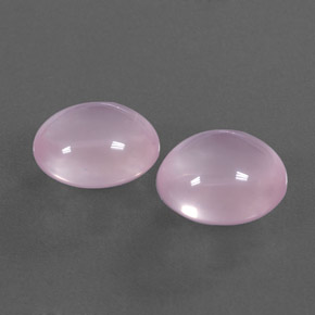 カラットの天然ピンクローズクォーツ（12.1×10.5 mm・透明）