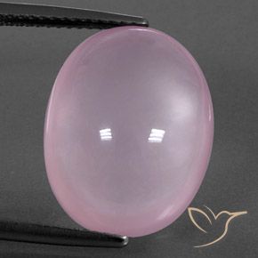 14.26カラットの天然ライトピンクローズクォーツ（17.7×13.6 mm・透明）