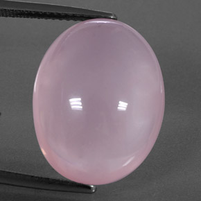 19.02カラットの天然ピンクローズクォーツ（19.7×15.1 mm・透明）