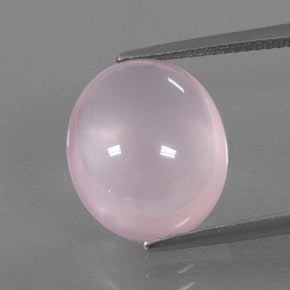 9.04カラットの天然ピンクローズクォーツ（14.5×12.3 mm・透明）