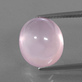 10.30カラットの天然ピンクローズクォーツ（14.3×12 mm・透明）