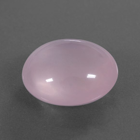 11.79カラットの天然ライトピンクローズクォーツ（16×14 mm・透明）