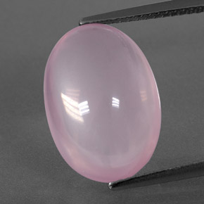 8.02カラットの天然ピンクローズクォーツ（15.9×11.3 mm・透明）