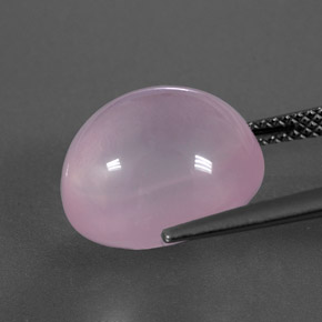 10.67カラットの天然ピンクローズクォーツ（13.5×12 mm・透明）