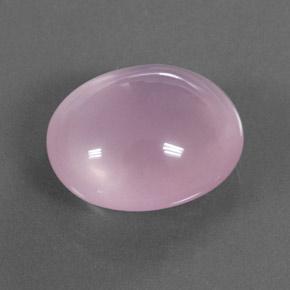 16.60カラットの天然バブルガムピンクローズクォーツ（17.9×15.7 mm・オーバルカット）