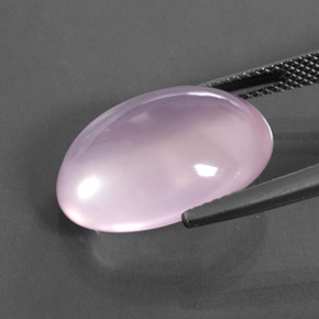 14.55カラットの天然薄いチェリーピンクローズクォーツ、オーバルカット、透明