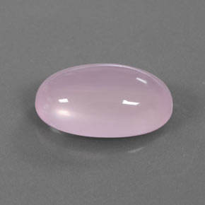 15.46カラットの天然ミディアムローズピンクローズクォーツ（19.9×13.4 mm・オーバルカット）