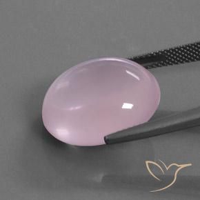 18.77カラットの天然ローズピンクローズクォーツ（18.1×16.3 mm・オーバルカット）