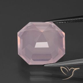 12.46カラットの天然ミディアムローズピンクローズクォーツ、エメラルドカット、透明
