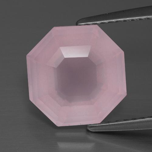 4.08カラットの天然ローズピンクローズクォーツ（10.3×10.1 mm・エメラルドカット）