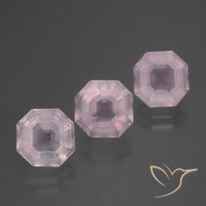 Shop natural 6.27ct ライトローズピンク ローズクォーツ gems, 八角形 / エメラルドカット, from 南アフリカ at GemSelect. In stock, global shipping!