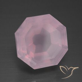 13.08カラットの天然薄いチェリーピンクローズクォーツ、八角形 / エメラルドカット、透明