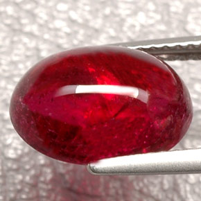 5.64カラットの天然ピンクレッドルベライトトルマリン（12.4×9.2 mm・透明）