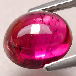 2.26カラットの天然ピンクレッドルベライトトルマリン（8.3×7 mm・透明）