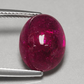 7.57カラットの天然ピンクレッドルベライトトルマリン（14×10.8 mm・透明）