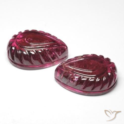 Shop natural 27.43ct 濃いマゼンタ ルベライトトルマリン gems, 洋梨の形, from モザンビーグ at GemSelect. In stock, global shipping!