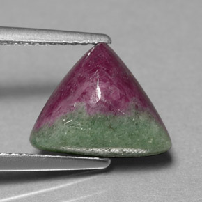 4.22カラットの天然マルチカラールビーゾイサイト、トリリアント、オペーク