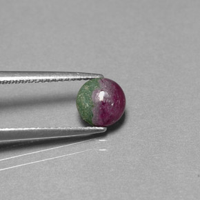 1.14カラットの天然マルチカラールビーゾイサイト、ラウンドカット、オペーク