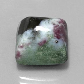 14.96カラットの天然マルチカラールビーゾイサイト（12.6×12.4 mm・四角）