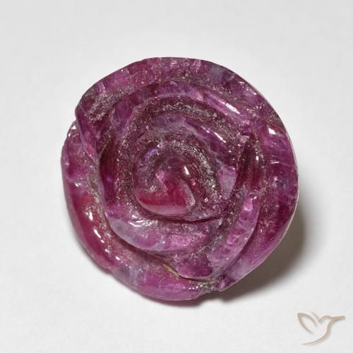 15.60カラットの天然Medium Dark-Purpleルビーゾイサイト、フラワーカット、オペーク