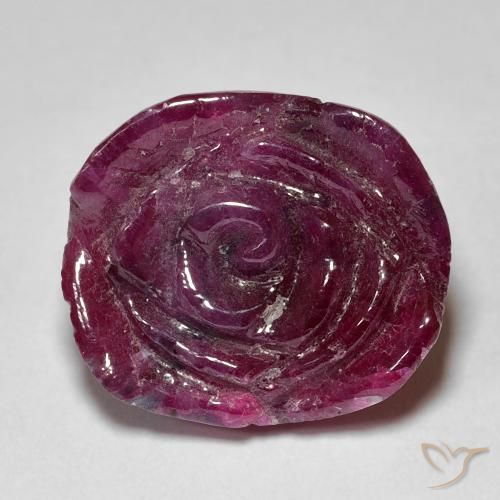 18.36カラットの天然Medium Dark Reddish-Purpleルビーゾイサイト、フラワーカット、オペーク