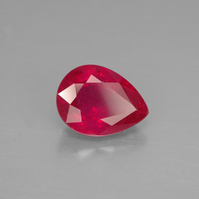1.58カラットの天然ピンクレッドルビー（8.1×6.1 mm・洋梨の形）