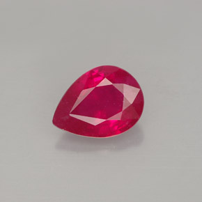 1.53カラットの天然ピンクレッドルビー（8.1×6.1 mm・洋梨の形）
