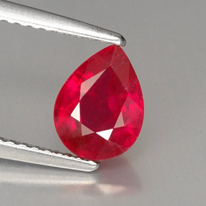 1.51カラットの天然ピンクレッドルビー（8×6.1 mm・洋梨の形）