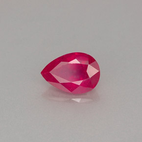 0.98カラットの天然ピンクレッドルビー（7.2×5 mm・洋梨の形）