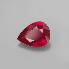 1.18カラットの天然ピンクレッドルビー（8×6.1 mm・洋梨の形）