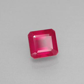 1.72カラットの天然ピンクレッドルビー（5.9×5.8 mm・エメラルドカット）