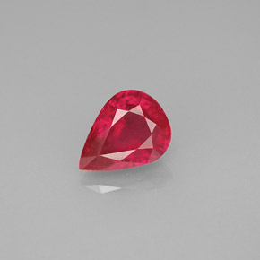 1.53カラットの天然ピンクレッドルビー（8.2×6.1 mm・洋梨の形）