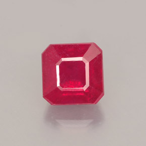 1.77カラットの天然ピンクレッドルビー（6×5.9 mm・エメラルドカット）