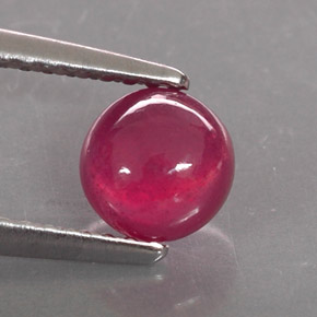 1.26カラットの天然ピンクレッドルビー（5.68 mm・透明）
