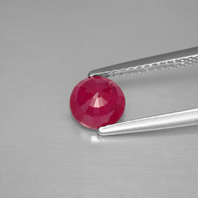 1.10カラットの天然ピンクレッドルビー（5.98 mm・ラウンドカット）