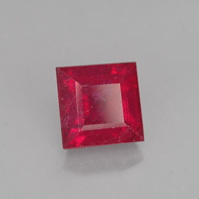 1.83カラットの天然レッドルビー（6.2×6.2 mm・四角）